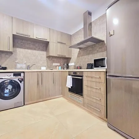 1-2bd Apartament Pafos